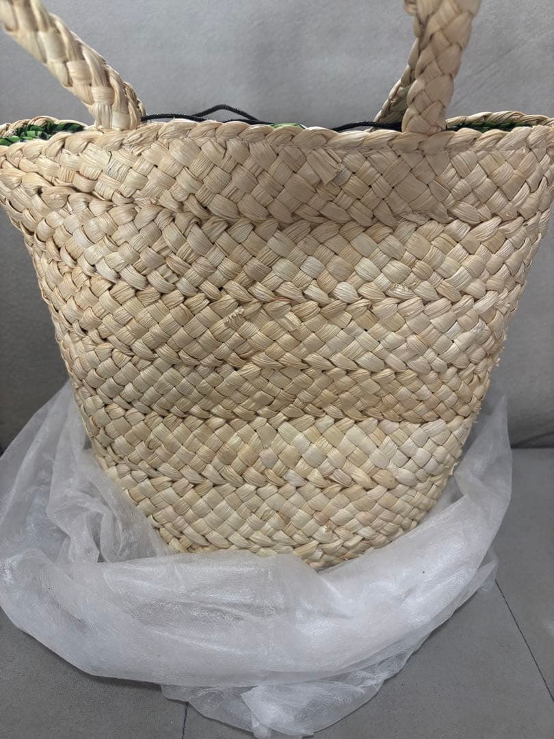 【未使用新品タグ付き】イアパピヨネ　かごバッグ　レッサーパンダ