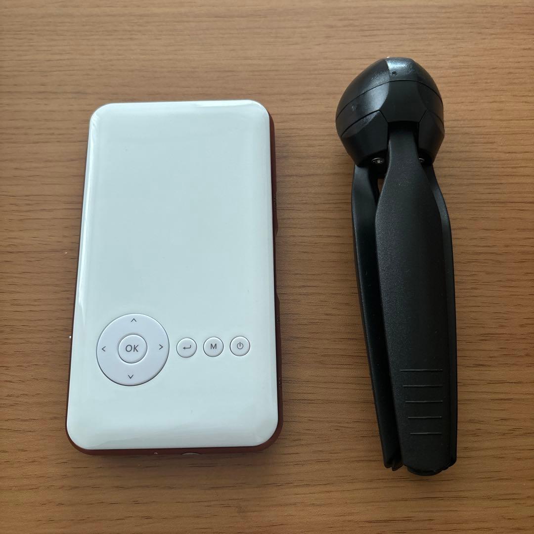 小型プロジェクター UENO-mono KABENI