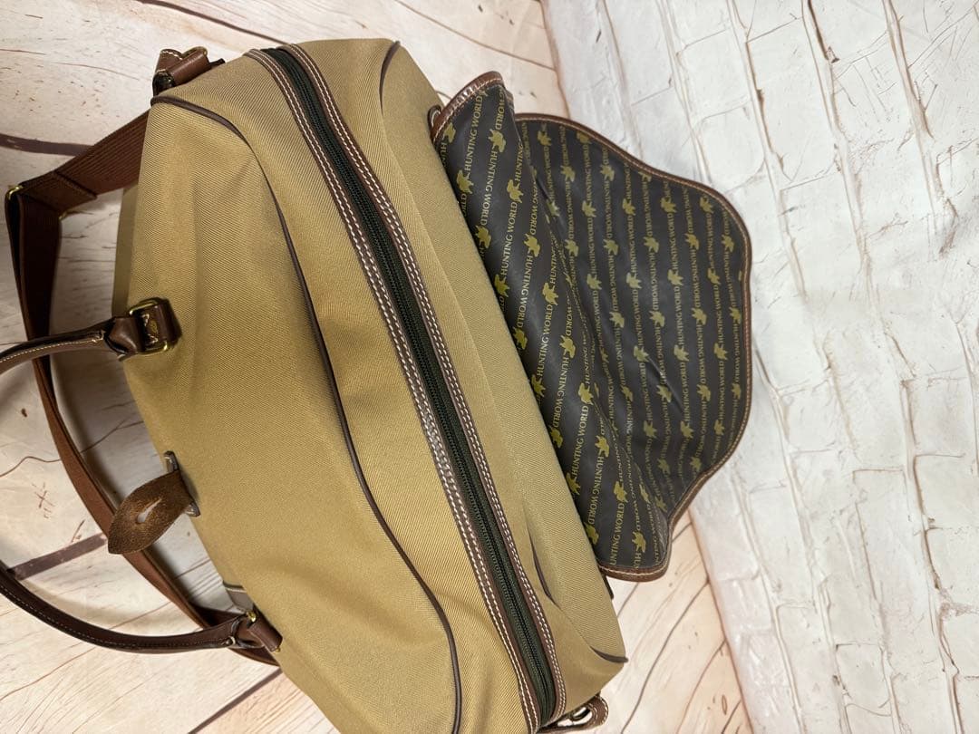 ハンティングワールドボストンバック