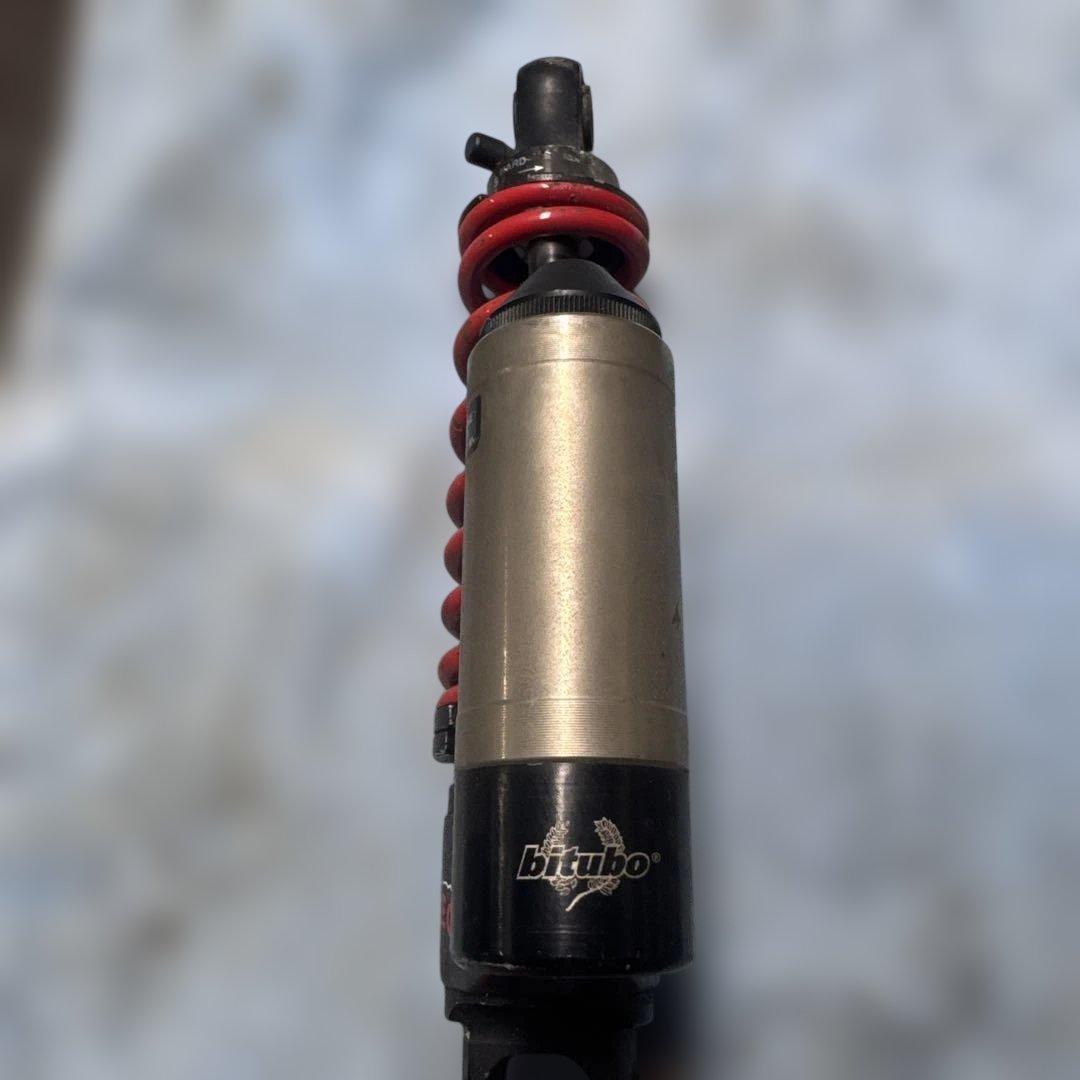 ビチューボ　汎用リアサス