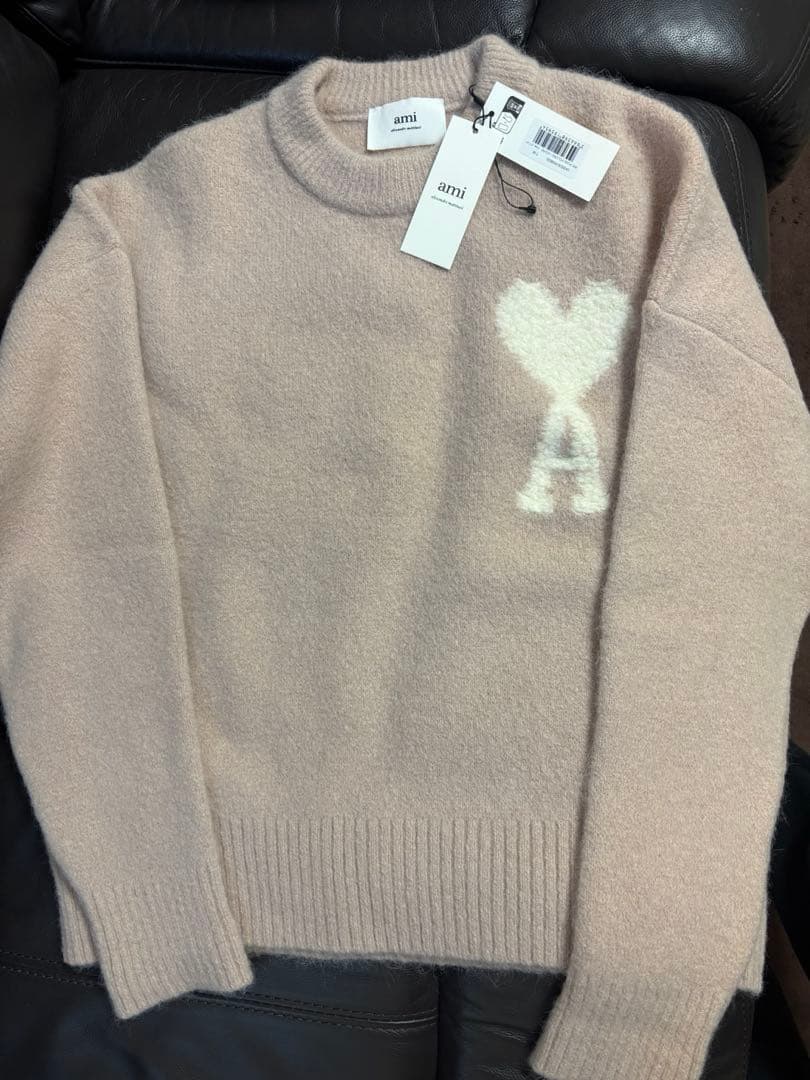 アミパリス　AMI PARIS ニット　セーター　タグ付き未使用　ピンクベージュ