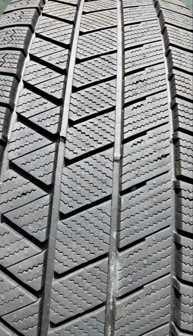 ブリヂストン 225/60R18 スタッドレスタイヤ ホイールセット