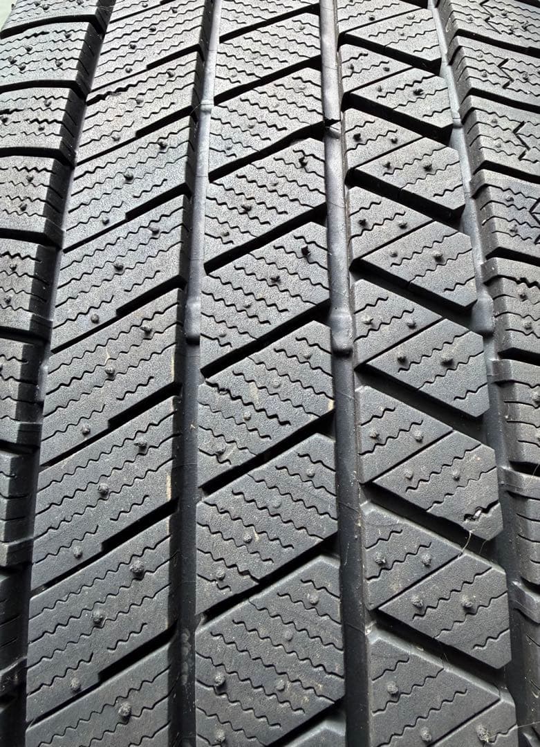 ブリヂストン 225/60R18 スタッドレスタイヤ ホイールセット