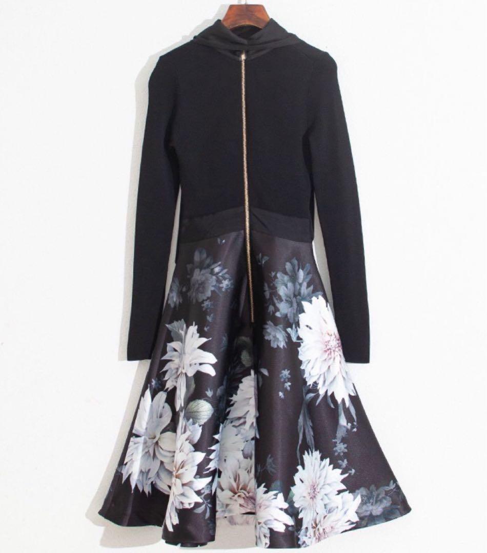TED BAKER サイズ2 ブラック　花柄フレアワンピース 長袖