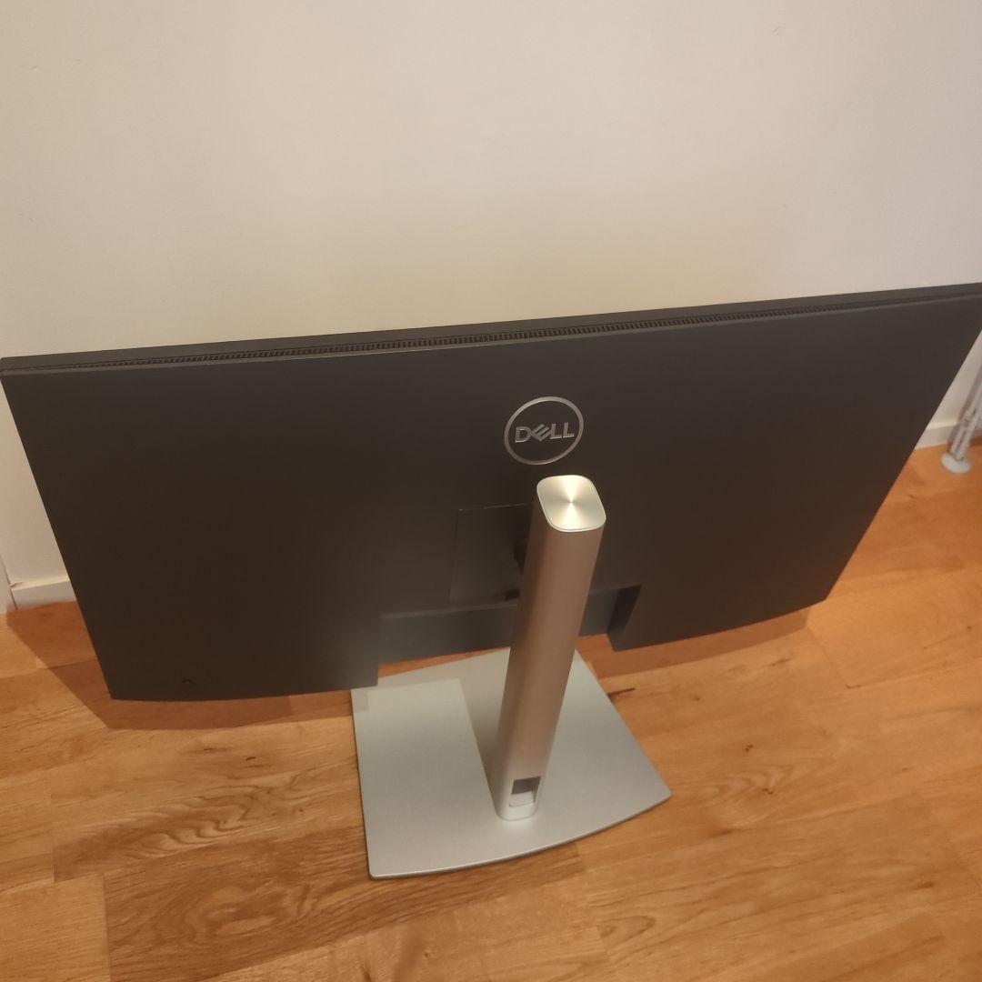 【アロマ&パソコンSHOP】DELL P3222QE 4K 32