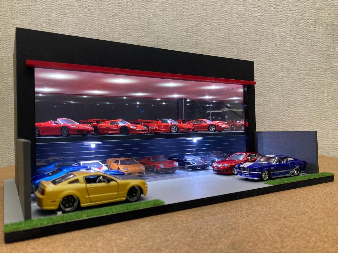 ミニカー用ジオラマ：1/64 カーディーラーⅡ（ブラック＆ダークグレー）