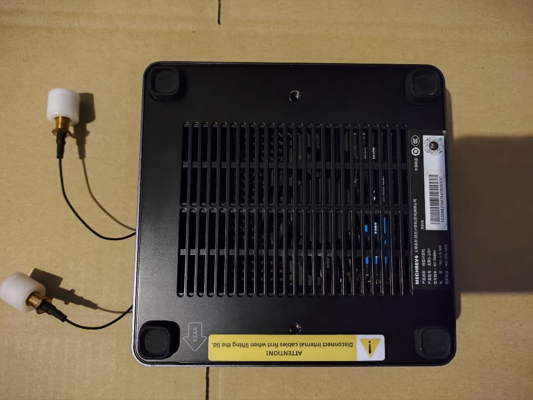 MECHREVO ミニPC 7840h 32G+1TB+256GB