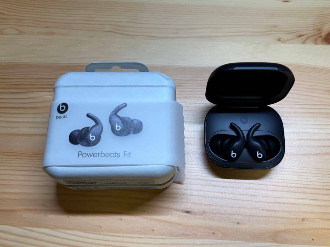 Beats Powerbeats Fit ワイヤレスイヤホン ブラック