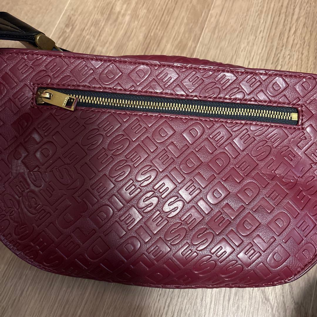 DIESEL バーガンディ ショルダーバッグ
