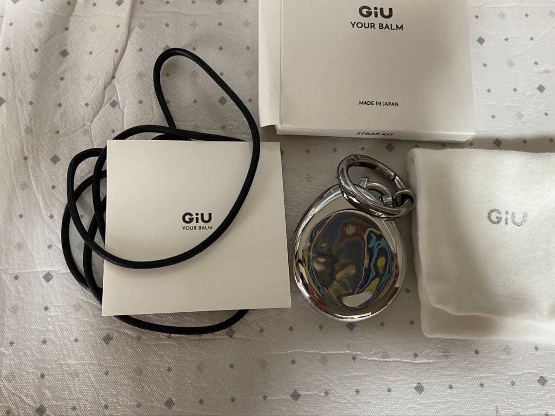 アクセサリー giu GiU YOUR BALM CASE+REFFIL+STRAP KIT
