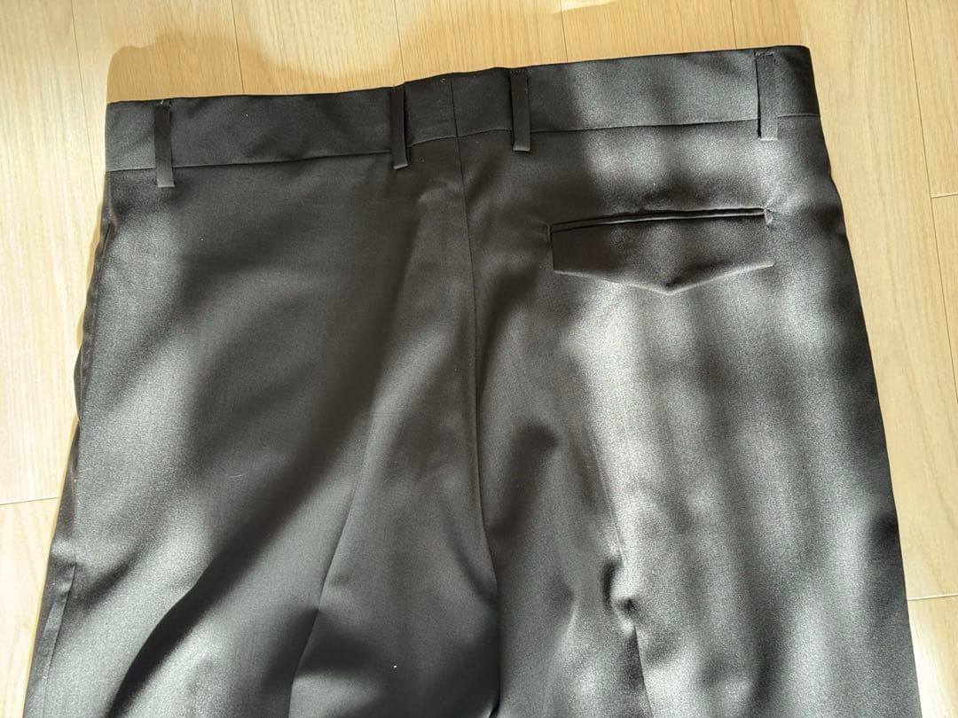 新品未使用　costumeinコストメイン　イタリア製　黒ブラック　ウール100