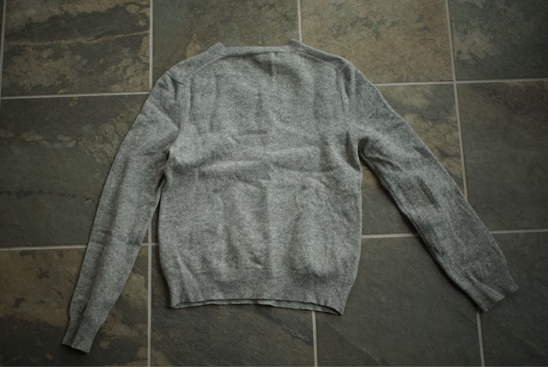 play comme des garcons vネック セーター グレー M