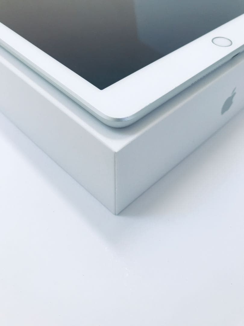 【美品】 Apple iPad 第8世代Wi-Fi 32GB