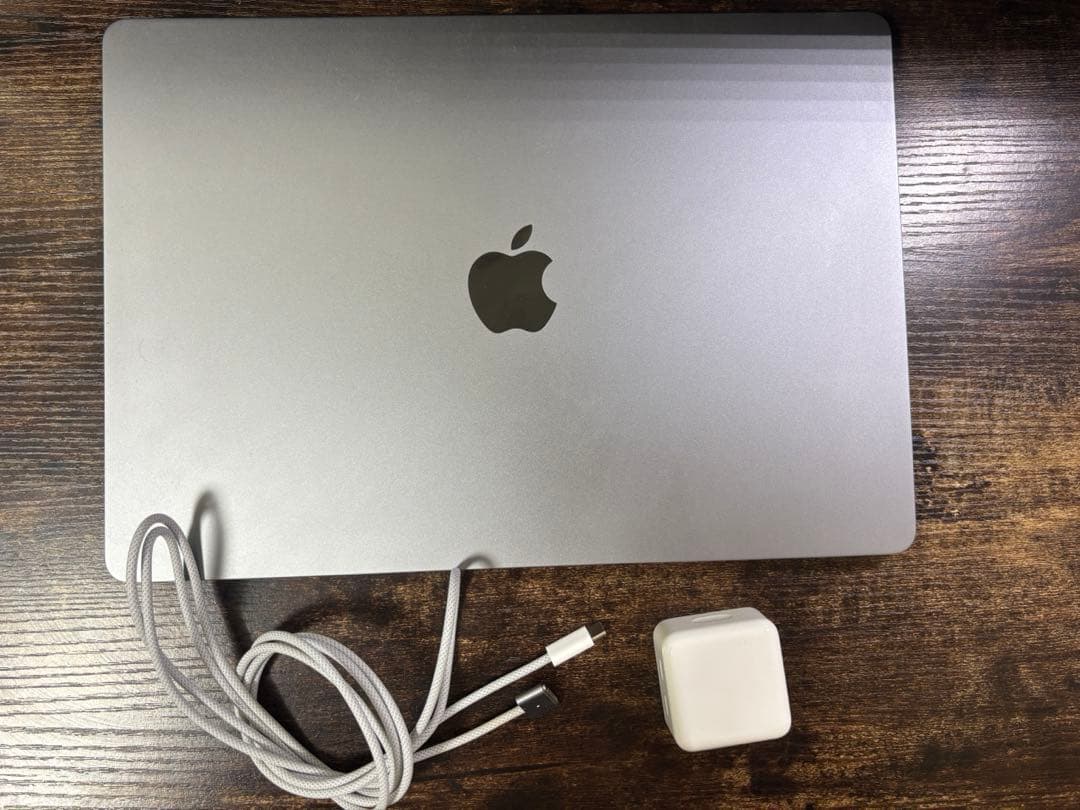 MacBookAir 15インチM2/箱・充電器あり/マウス・ハブ・スタンド付