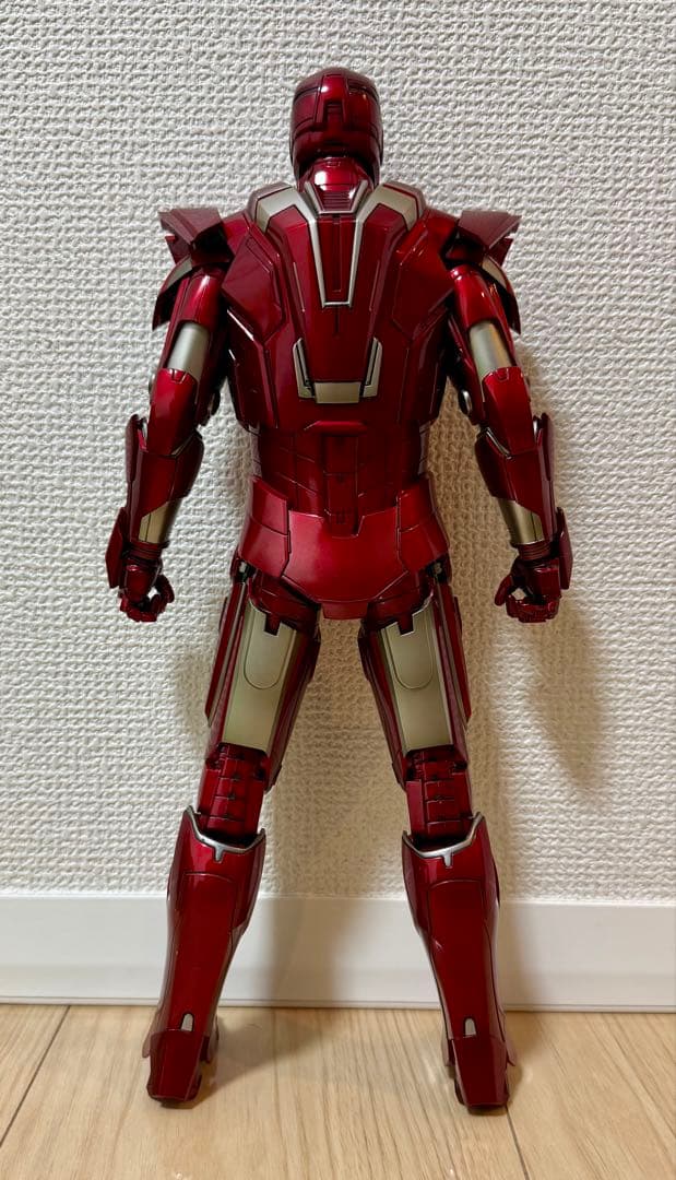 1/6ホットトイズ アイアンマンマーク33(シルバーセンチュリオン)