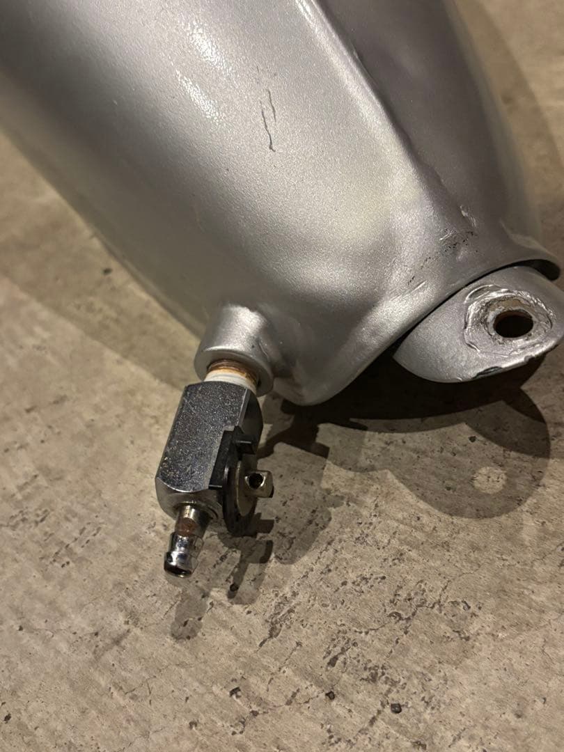 ぐっち♡美品♡バイク用タンク♡コヨーテタンクの汎用