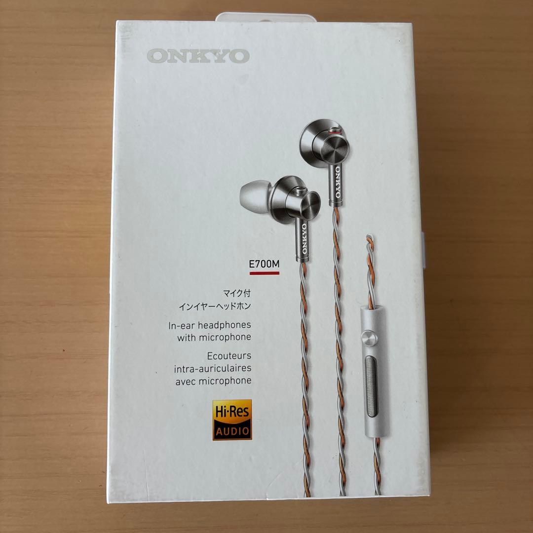 【新品】ONKYO カナル型イヤホン セミオープンE700MW
