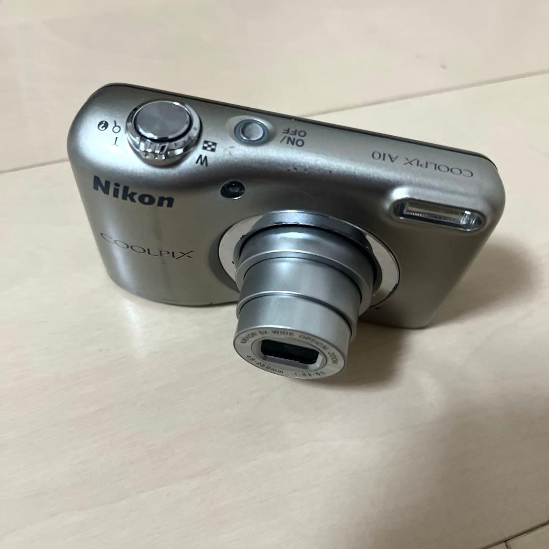 Nikon COOLPIX A10 シルバー ⭐︎新品単三電池付き