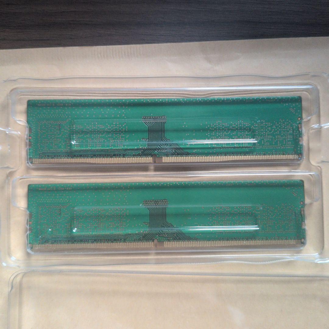 Samsung 8GB DDR4 メモリー M378A1K43B2-CRC
