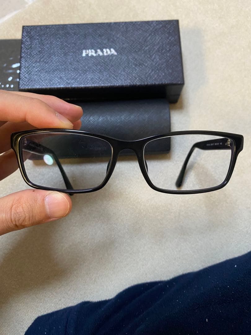 プラダ　ブラックフレーム 度なし　眼鏡　ユニセックスVPR01S 年末最終値下げ
