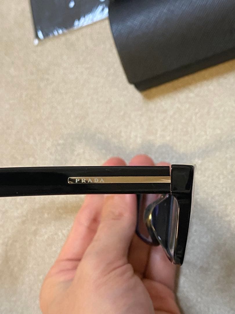 プラダ　ブラックフレーム 度なし　眼鏡　ユニセックスVPR01S 年末最終値下げ