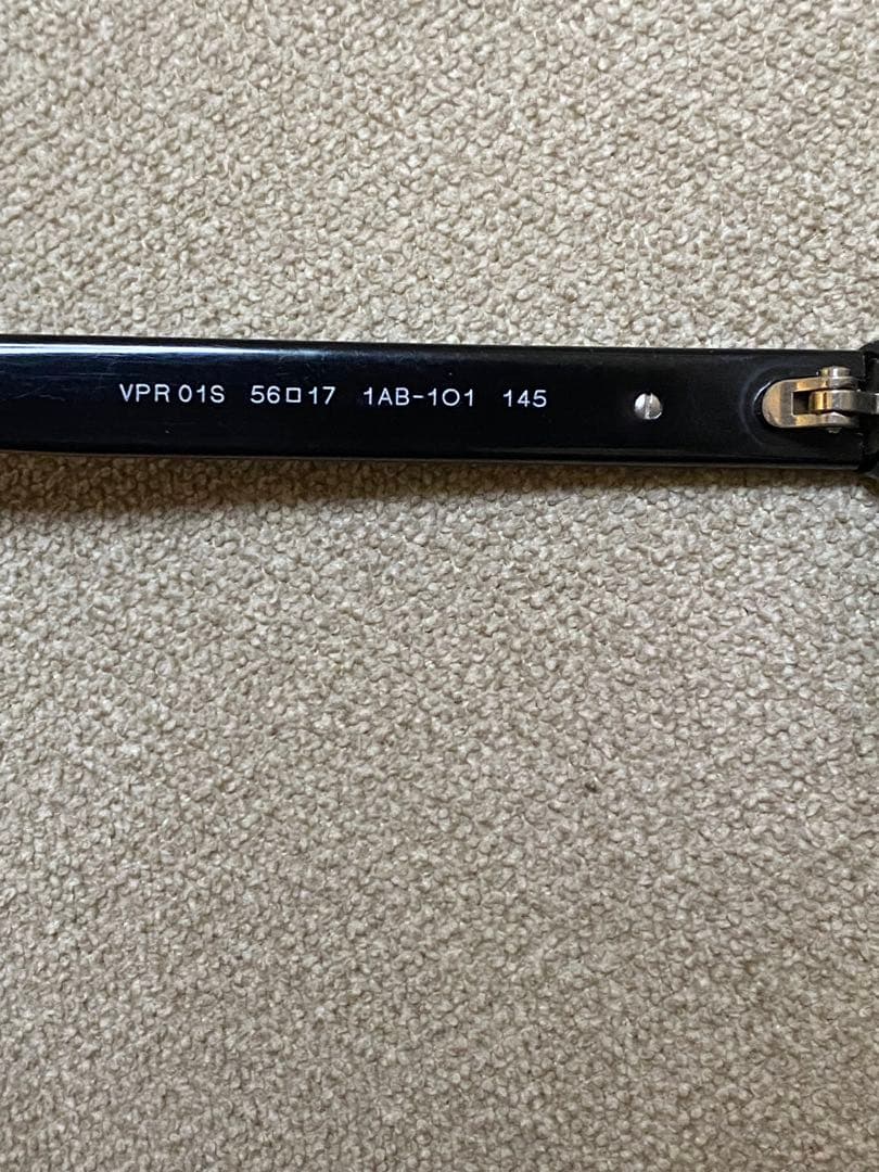 プラダ　ブラックフレーム 度なし　眼鏡　ユニセックスVPR01S 年末最終値下げ