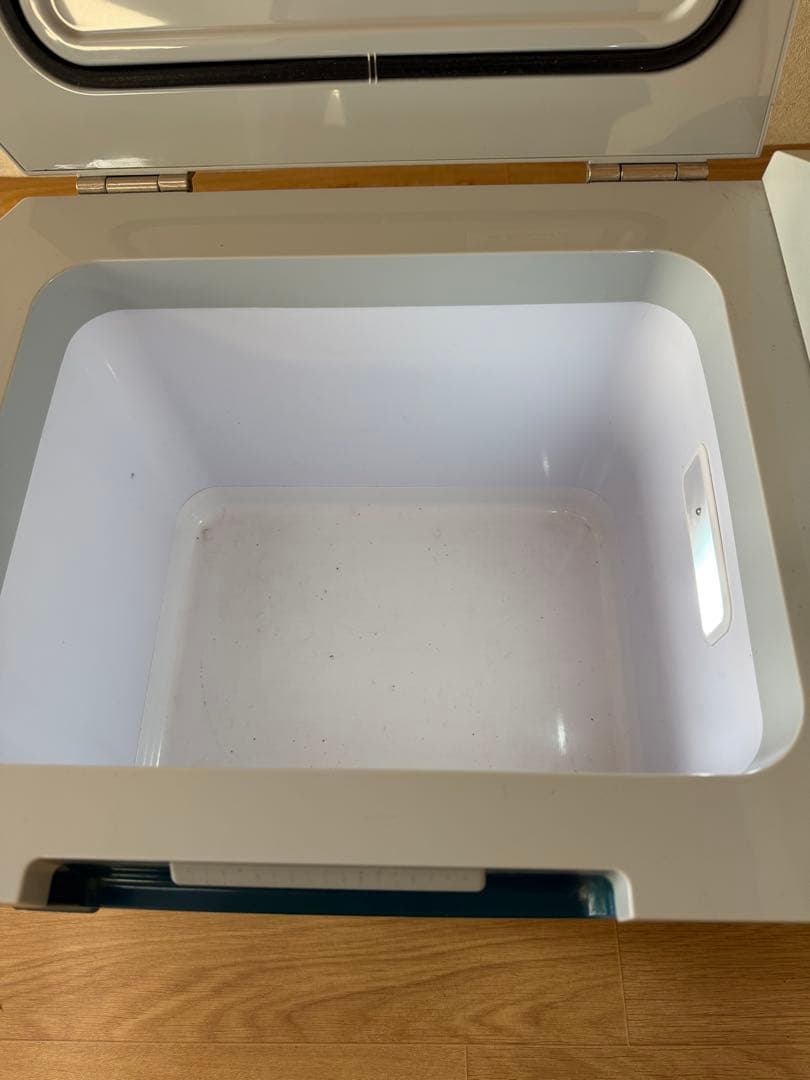 マキタ 充電式保冷温庫 CW001G