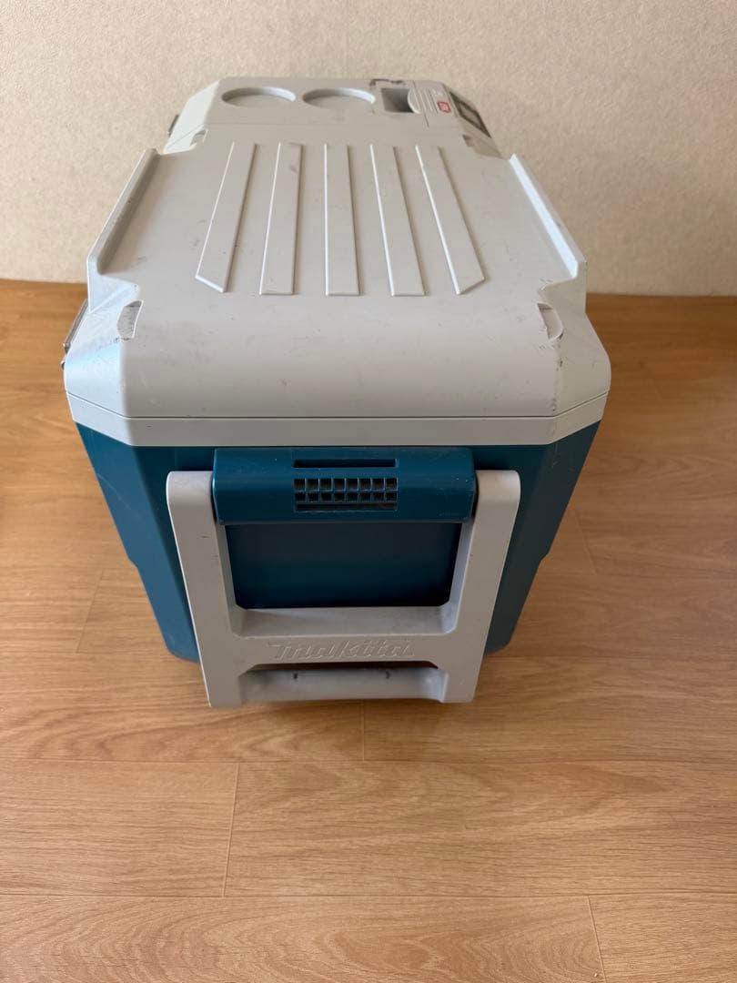 マキタ 充電式保冷温庫 CW001G