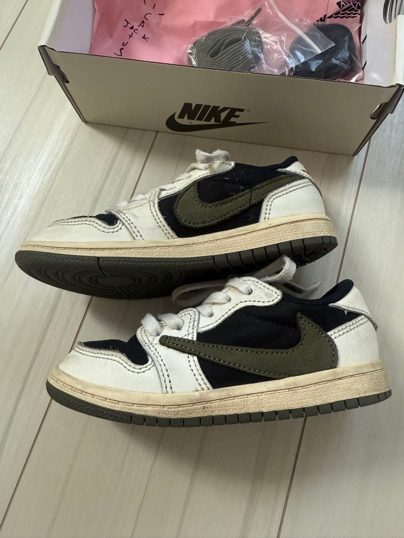 トラビス　travisjordan1low 15cm ナイキ