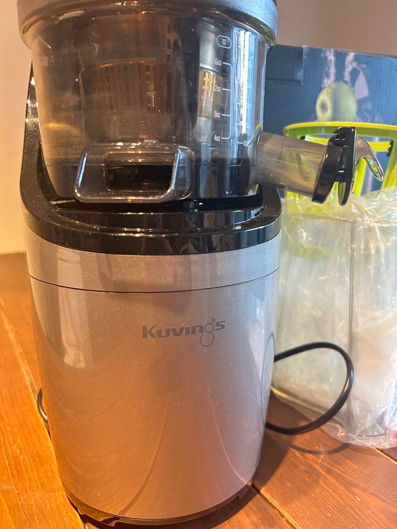 【極美品】Kuvingsクビンス ホールスロージューサープロCS520SM業務用