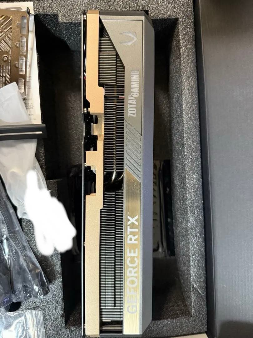 ZOTAC GeForce RTX 5090 基板（pcb）なし