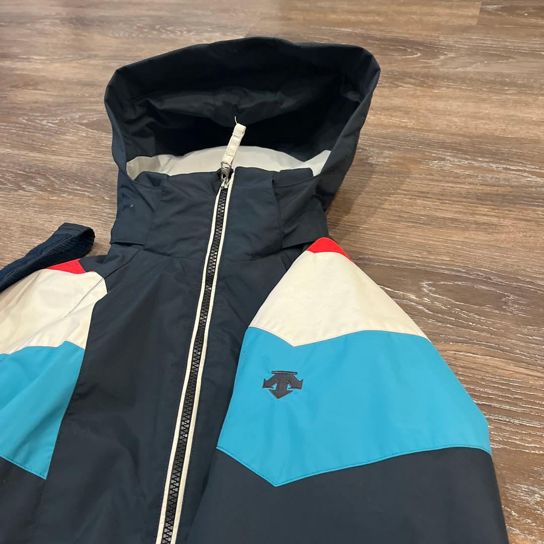 大幅値下げしました！ デサント　上下150 男の子　スキーウェア