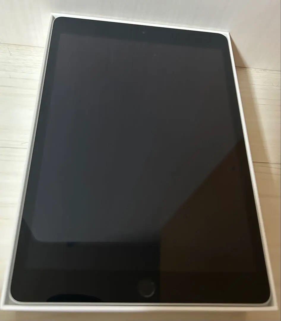 Apple iPad (第9世代) 64GB シルバー 本体 充電器付