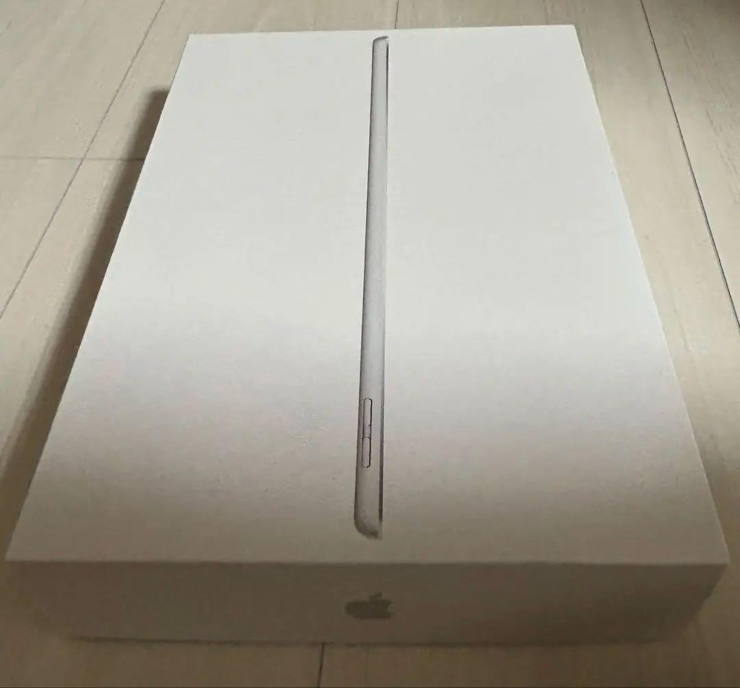 Apple iPad (第9世代) 64GB シルバー 本体 充電器付