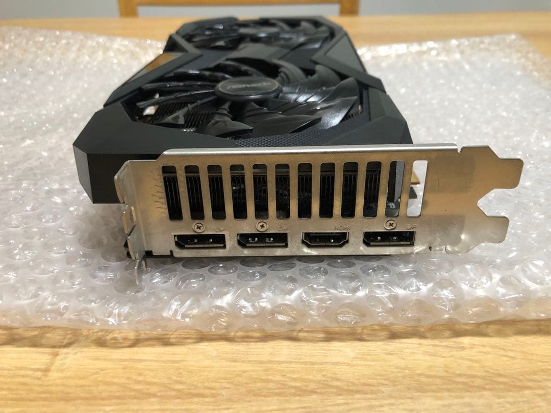 グラフィックボード・グラボ・ビデオカード ASRock RX 6700 XT CLD 12G