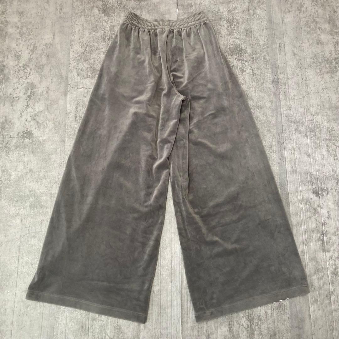 adidas ベルベット ルーズ　トラックパンツ　Mサイズ