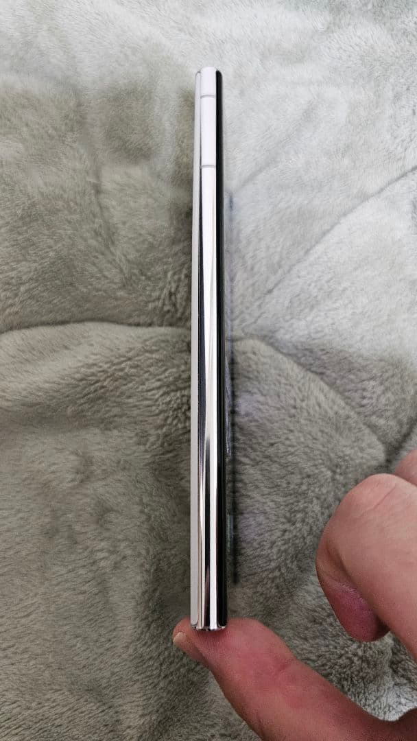 Galaxy s22 Ultra 256GB 本体 海外版