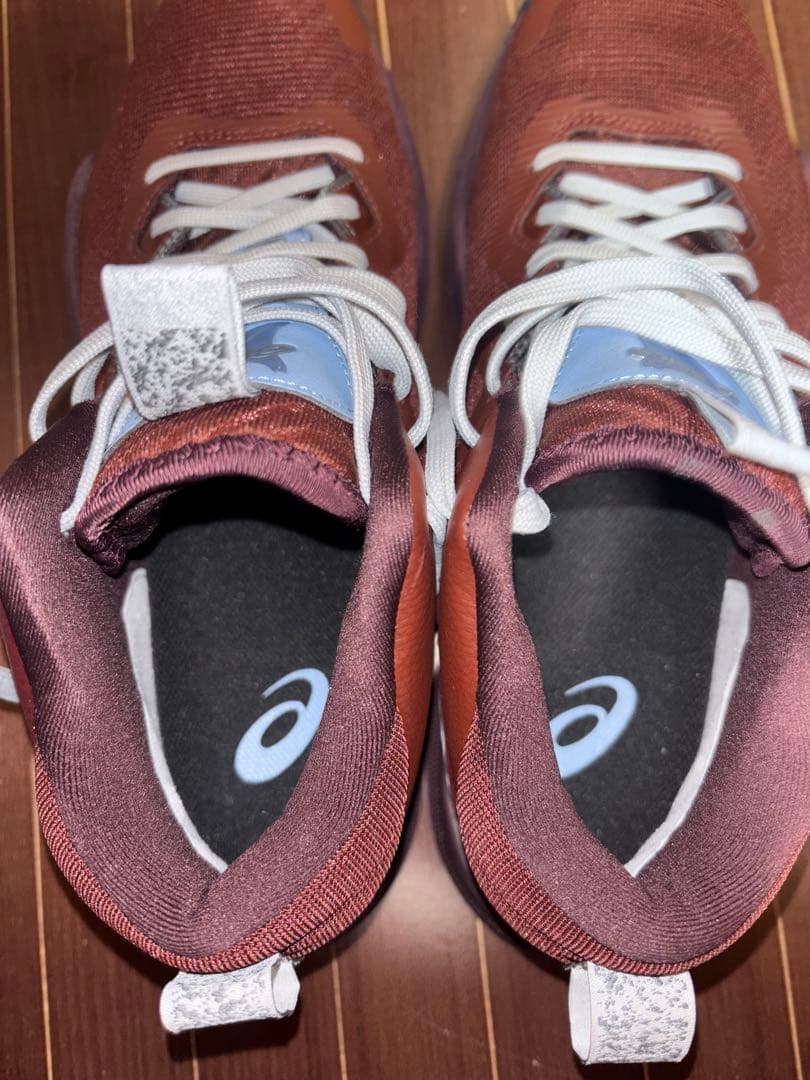 【使用時間10分❗️】バスケットシューズ バッシュ NOVA SURGE 3