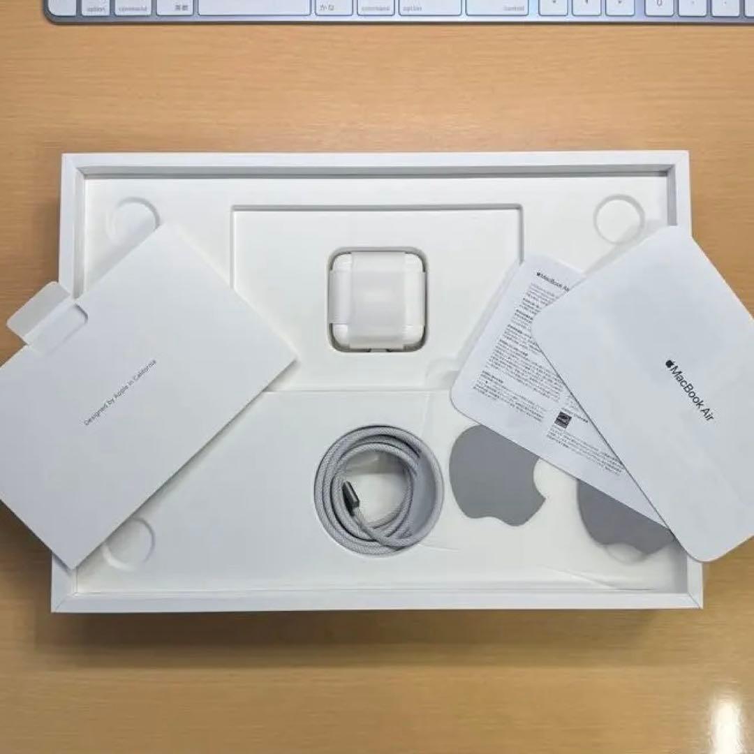M2 MacBook Air 13.6 8GB / 512GB スペースグレイ