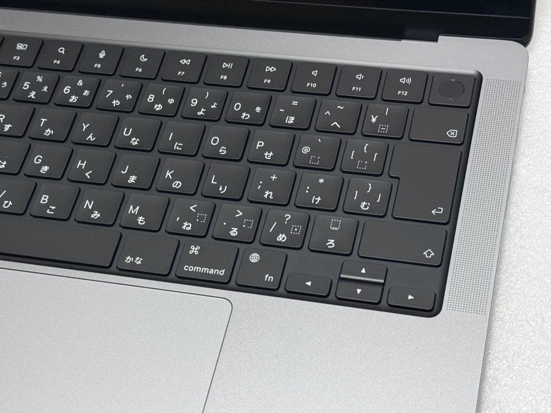 バッテリー100%　MacBook Pro 14 M2Pro 16GB 1TB