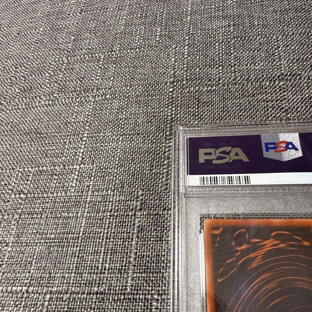 オシリス　ラー　オベリスク　三幻神　PSA10 3枚セット　シークレット　初期