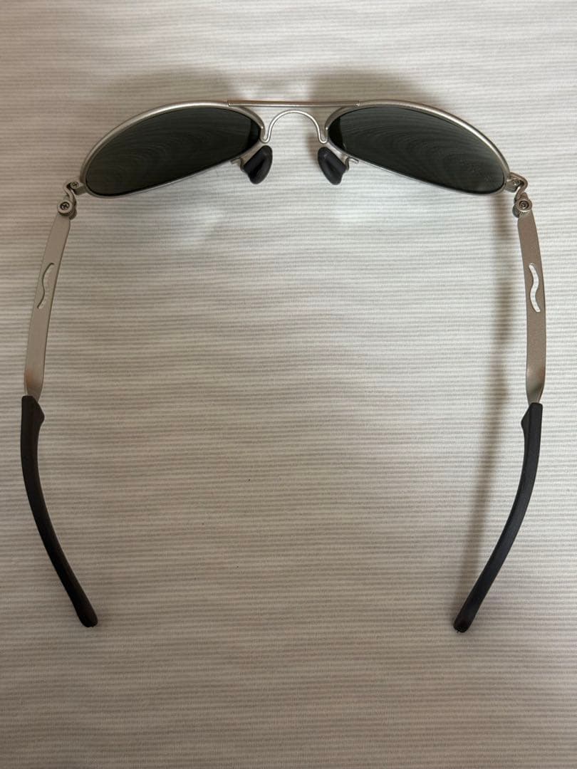 T*3様 Ray-Ban オーバルサングラス グレー