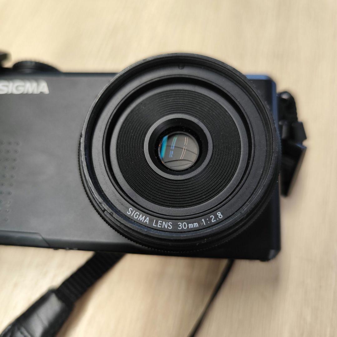 SIGMA DP2merrill 純正バッテリー4個、チャージャーなど　色々