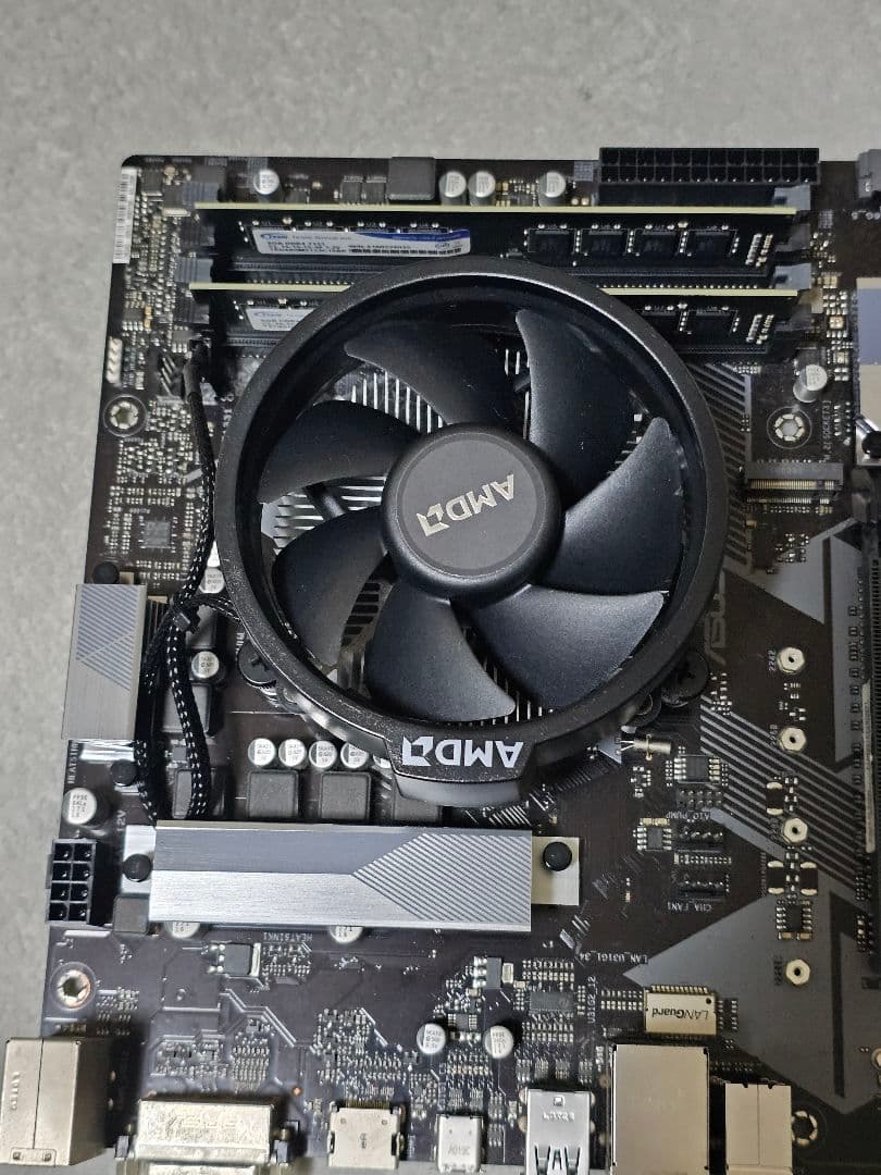 B450 Ryzen 5 3600 DDR4 8gb ×2 計 16GB