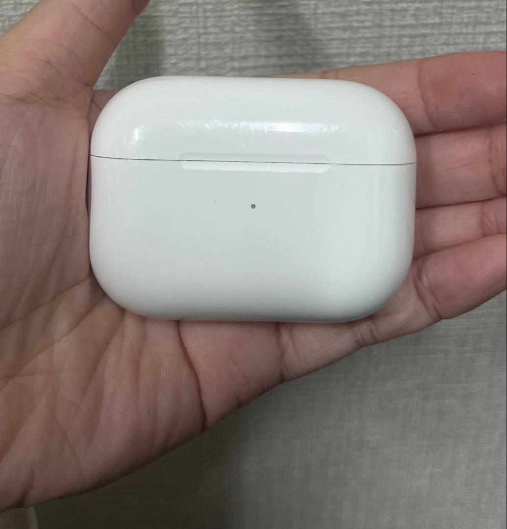 AirPods Pro 第二世帯 本体 充電ケース付き ホワイト