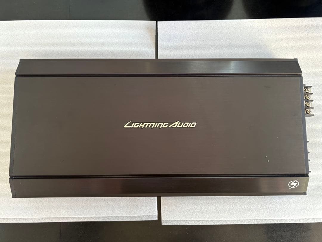 Lightning audio アンプ　L-4300