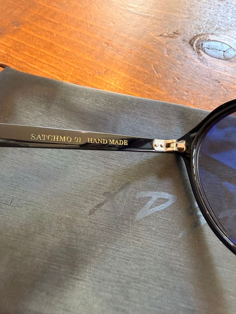 ADSR SATCHMOサングラス ケース付き