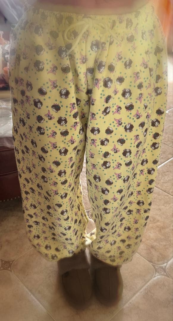 Ashley Williams 黄色　イージーパンツ