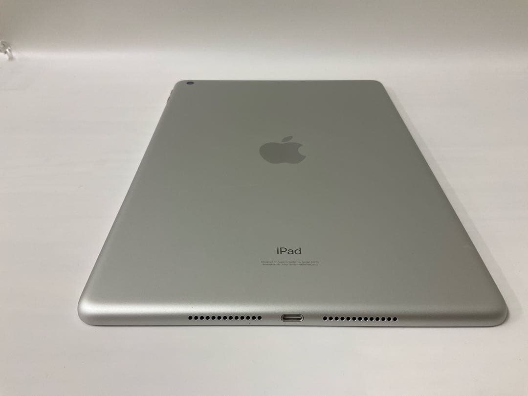 【美品】IPAD 第8世代 32GB シルバー Wifiモデル