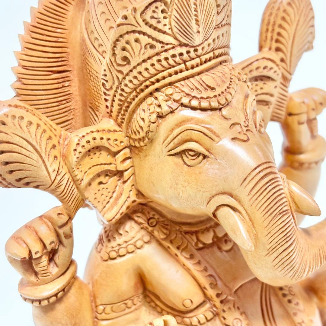 ま*こ様 【大】神木カダムウッド製　木製　ガネーシャ像 置物 約23cm